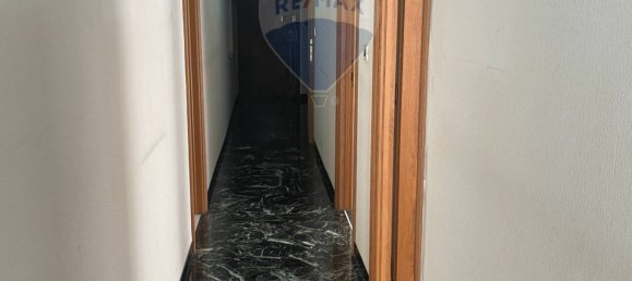 5-salle Appartement à Genoa, Italy No. 55773 17