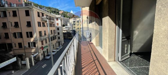 5-salle Appartement à Genoa, Italy No. 55773 2