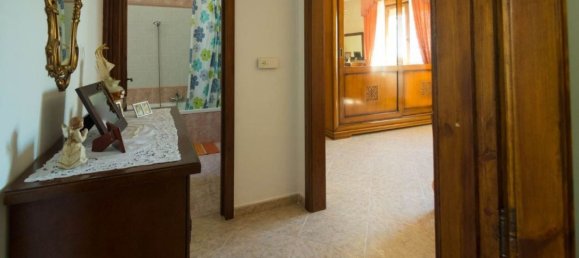 8 Schlafzimmer Schlösser in Castro, Italy, Nr. 374124 28