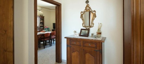 8 Schlafzimmer Schlösser in Castro, Italy, Nr. 374124 18