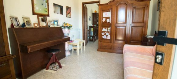 8 Schlafzimmer Schlösser in Castro, Italy, Nr. 374124 24