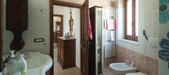 8 Schlafzimmer Schlösser in Castro, Italy, Nr. 374124 30