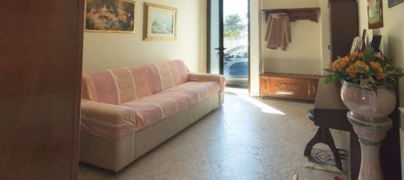 8 Schlafzimmer Schlösser in Castro, Italy, Nr. 374124 25