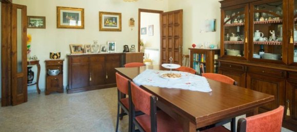 8 Schlafzimmer Schlösser in Castro, Italy, Nr. 374124 23