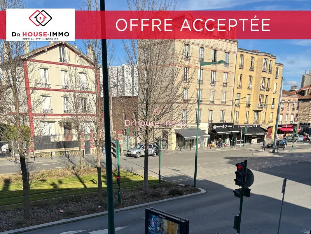 1 غرف نوم شقة في Epinay-sur-Seine, France رقم 131219