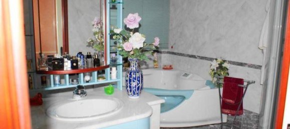 Apartamento de 4 habitaciónes en San Severo, Italy No. 265691 16