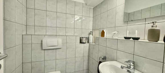 2 Schlafzimmer Doppelhaus in Korschenbroich, Germany, Nr. 113899 2