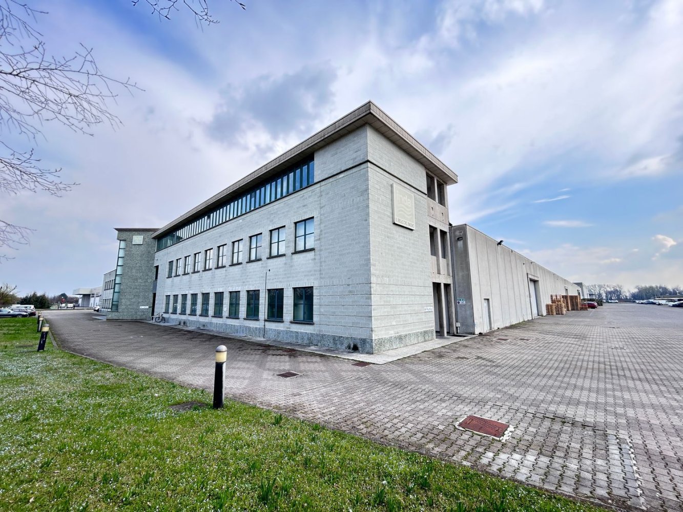 Almacén en Pagazzano, Italy 13500 m² No. 364743
