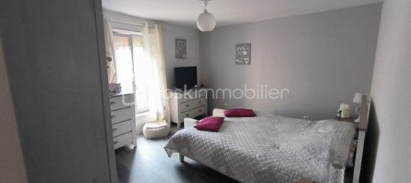 4 bedrooms House in Yonne, France No. 300776 11