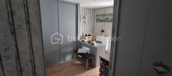 4 bedrooms House in Yonne, France No. 300776 17