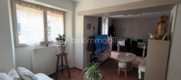 4 bedrooms House in Yonne, France No. 300776 8