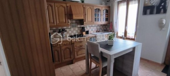 4 bedrooms House in Yonne, France No. 300776 4