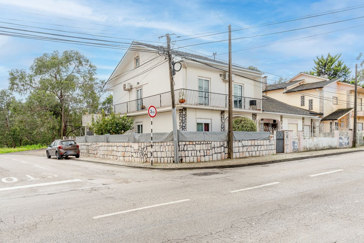 6 bedrooms House in Corroios, Portugal No. 156249