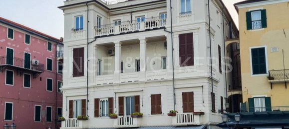 Квартира с 3 спальнями в Алассио, Италия № 127715 9