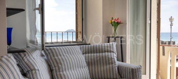 Квартира с 3 спальнями в Алассио, Италия № 127715 2