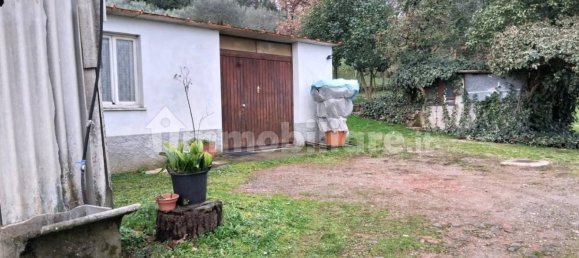 4 bedrooms House in Capannori, Italy No. 69654 99
