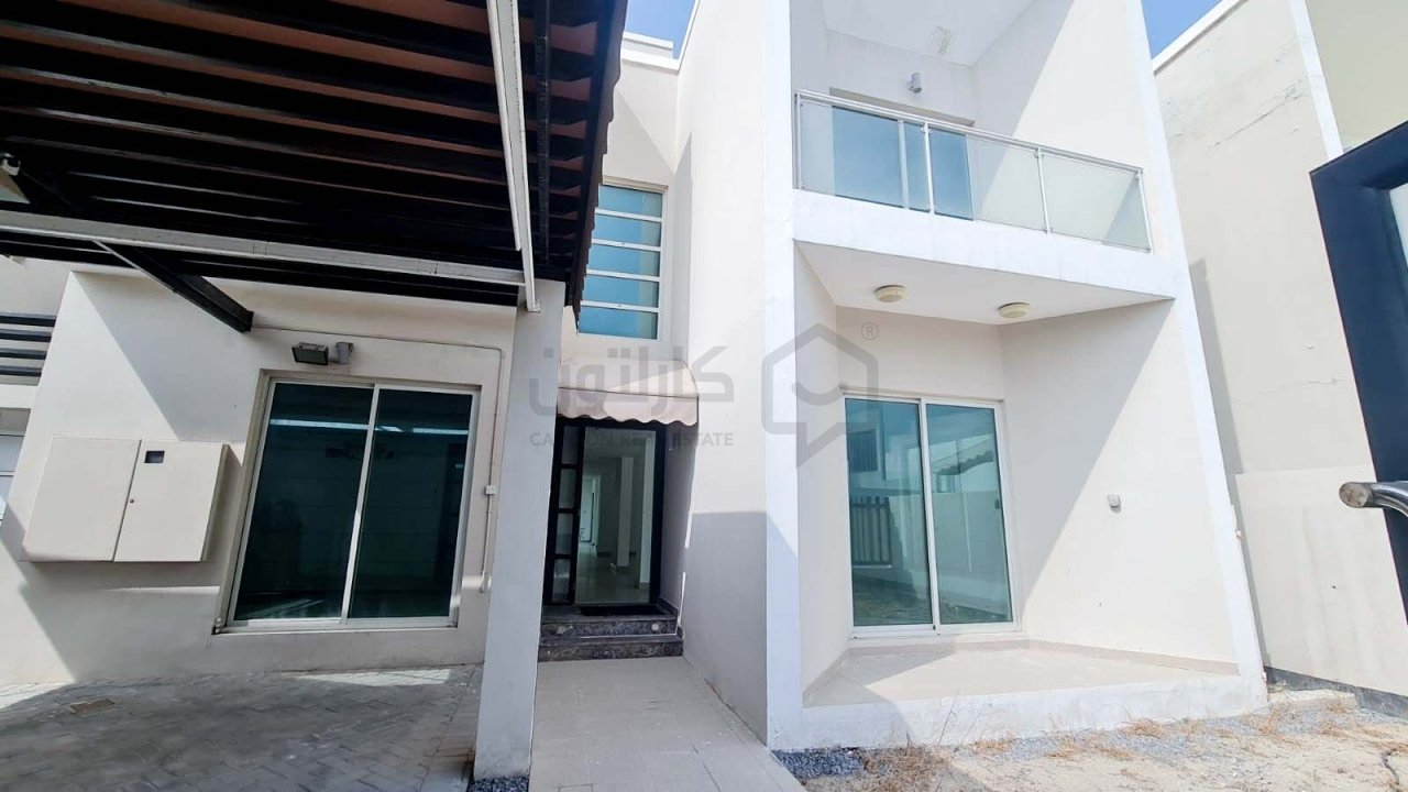 5 bedrooms Villa in Amwaj Islands, Bahrain No. 311