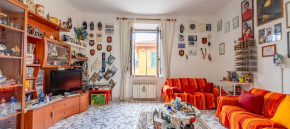 3 Schlafzimmer Wohnung in Piombino, Italy, Nr. 358278 2
