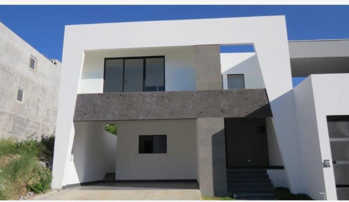 3 bedrooms House in Nuevo Leon, Mexico No. 152610