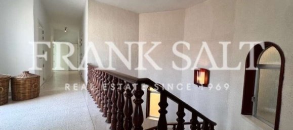 4 bedrooms Villa in Gzira, Malta No. 4975 7