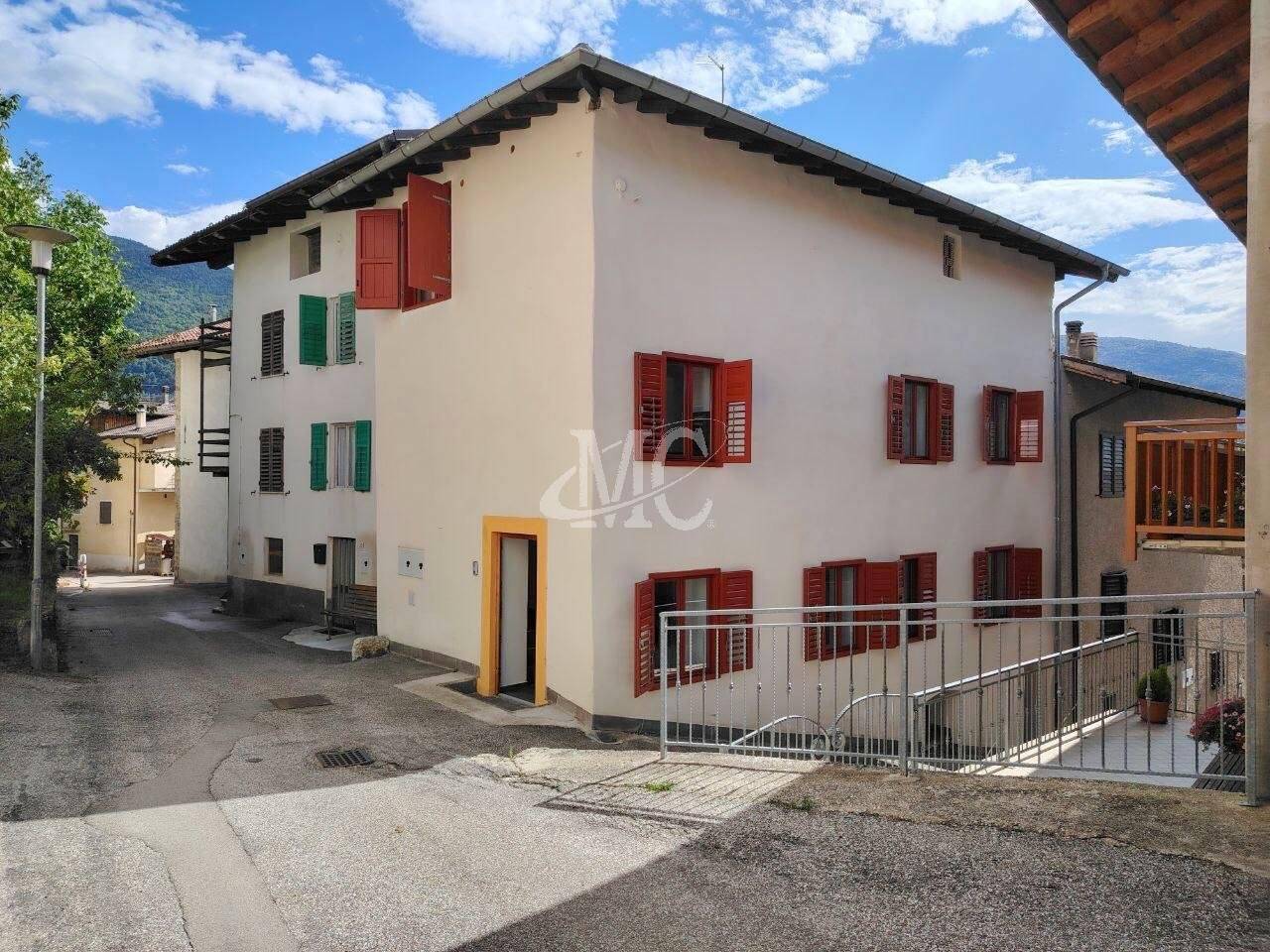 3 bedrooms Apartment in Trambileno, Italy No. 267081