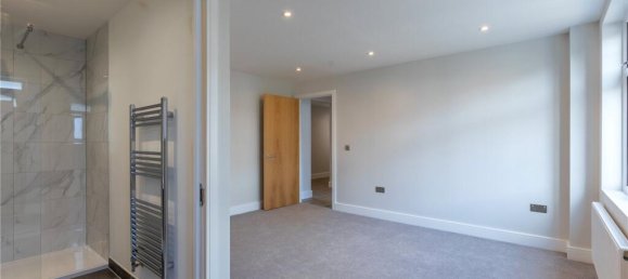 Duplex independente T2 em Cuffley, United Kingdom N.º 6548 6