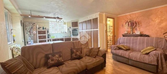 Дом с 3 спальнями в Веллетри, Италия № 325965 3