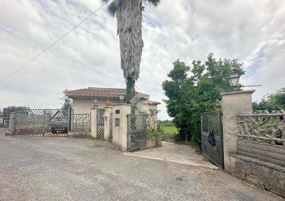 Дом с 3 спальнями в Веллетри, Италия № 325965