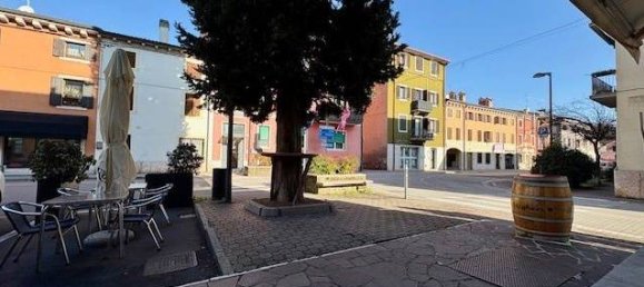 2غرفة عقار تجاري في Sona, Italy رقم 23387 6