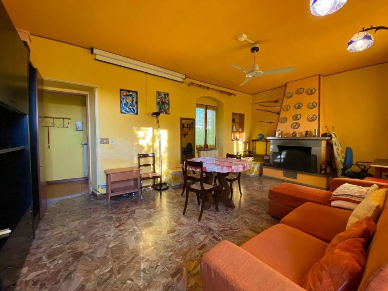 4-salle Villa à Massa, Italy No. 114647