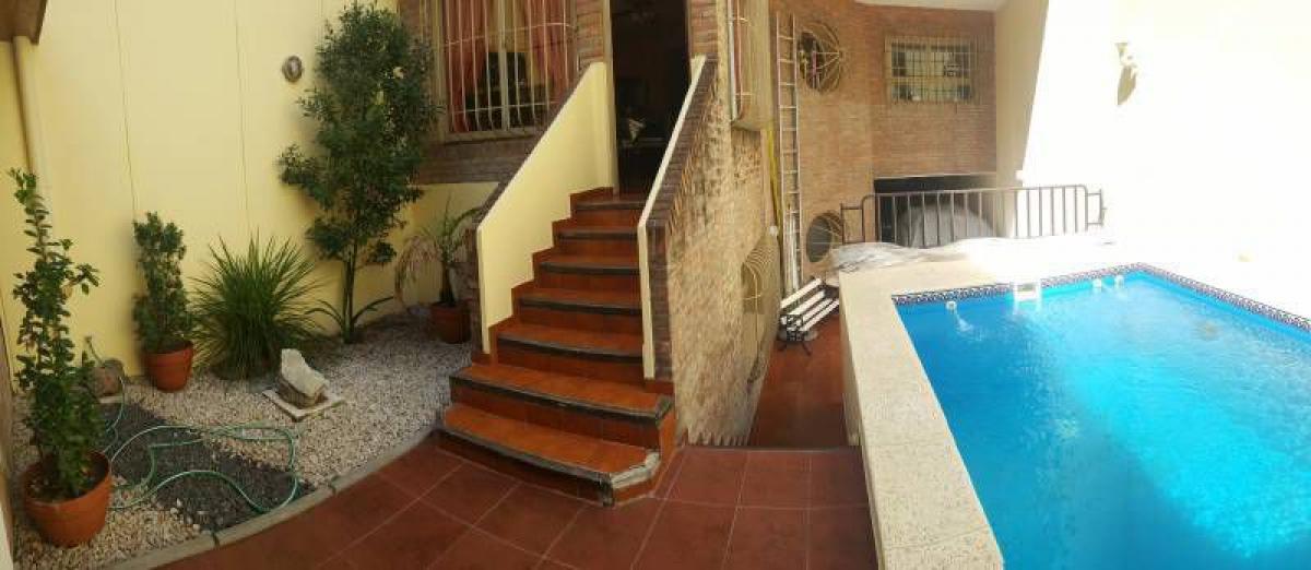 3 bedrooms House in Buenos Aires, Argentina No. 89278