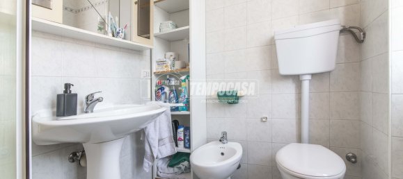 Квартира с 2 спальнями в Гарбаньяте Миланезе, Италия № 328675 19