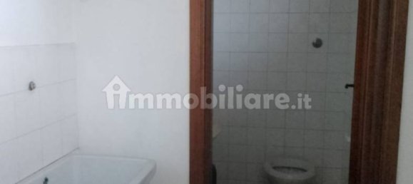 Коммерческая недвижимость с 1 комнатой в Фонто Нуова, Италия № 371249 4