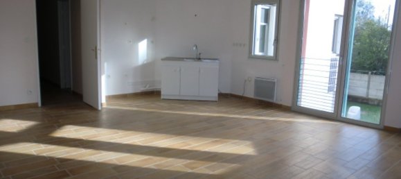 Квартира с 3 спальнями в Монтаржи, Франция № 78510 4