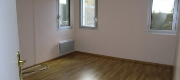 Квартира с 3 спальнями в Монтаржи, Франция № 78510 10