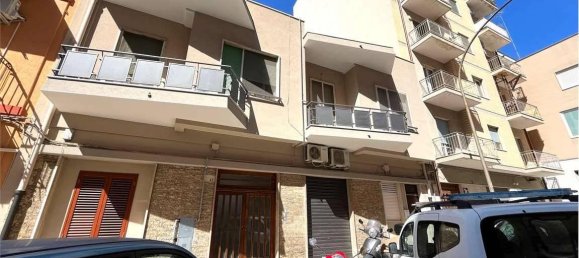 Apartamento de 3 habitaciónes en Brindisi, Italy No. 172869 2