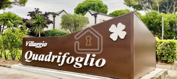 3 rooms Apartment in San Michele al Tagliamento, Italy No. 297119 2