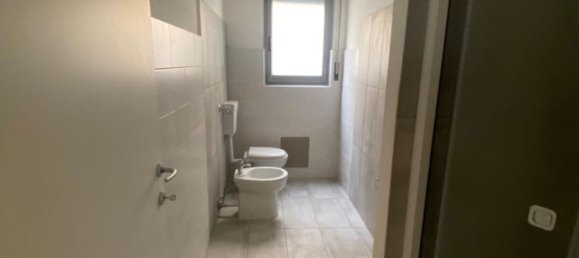 Квартира с 3 комнатами в Парма, Италия № 228858 11