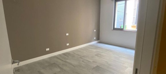 Квартира с 3 комнатами в Парма, Италия № 228858 4