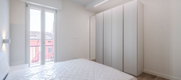 3-salle Duplex à Sona, Italy No. 288506 5