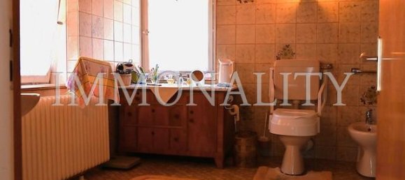 Дом с 9 комнатами в Хамельн-Пирмонт, Германия № 340580 27