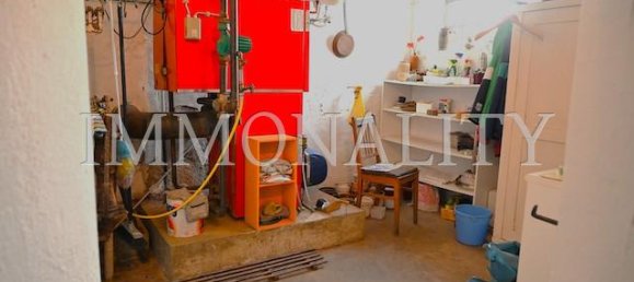 Дом с 9 комнатами в Хамельн-Пирмонт, Германия № 340580 19