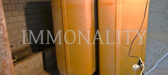 Дом с 9 комнатами в Хамельн-Пирмонт, Германия № 340580 21