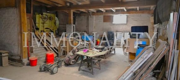 Дом с 9 комнатами в Хамельн-Пирмонт, Германия № 340580 39