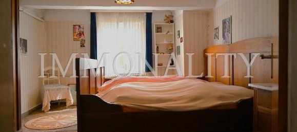 Дом с 9 комнатами в Хамельн-Пирмонт, Германия № 340580 24