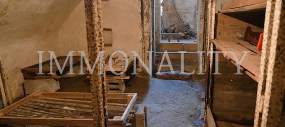 Дом с 9 комнатами в Хамельн-Пирмонт, Германия № 340580 38