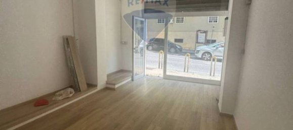 29m² Commercial property in Naples, Italy No. 264753 8