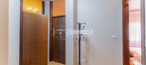 4 rooms Apartment in Cinisello Balsamo, Italy No. 70023 11