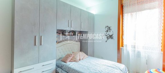 4 rooms Apartment in Cinisello Balsamo, Italy No. 70023 5