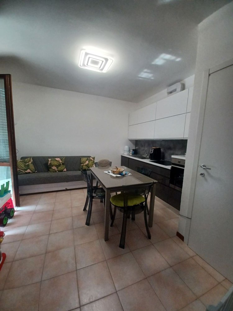 2 غرف نوم منزل ذو طابقين في Rho, Italy رقم 402013